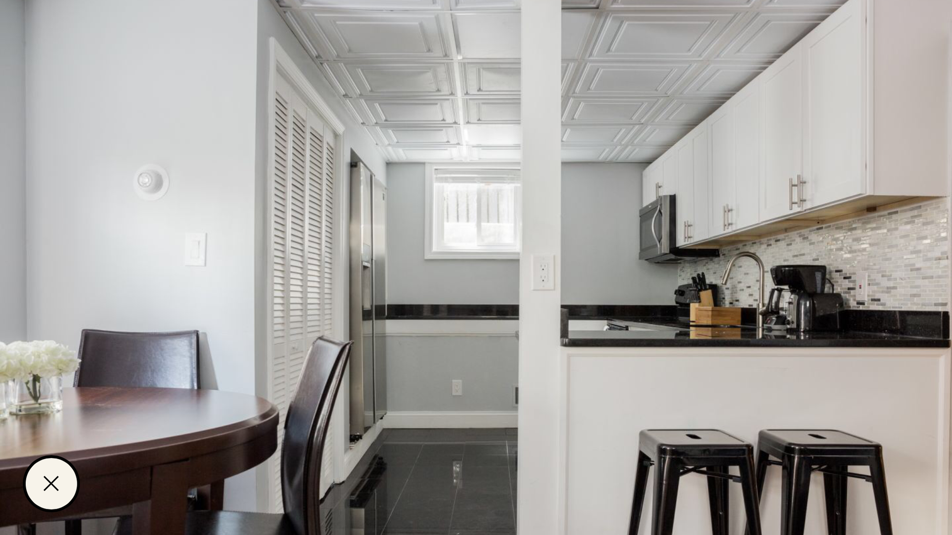 Cambridge House: 7 Story