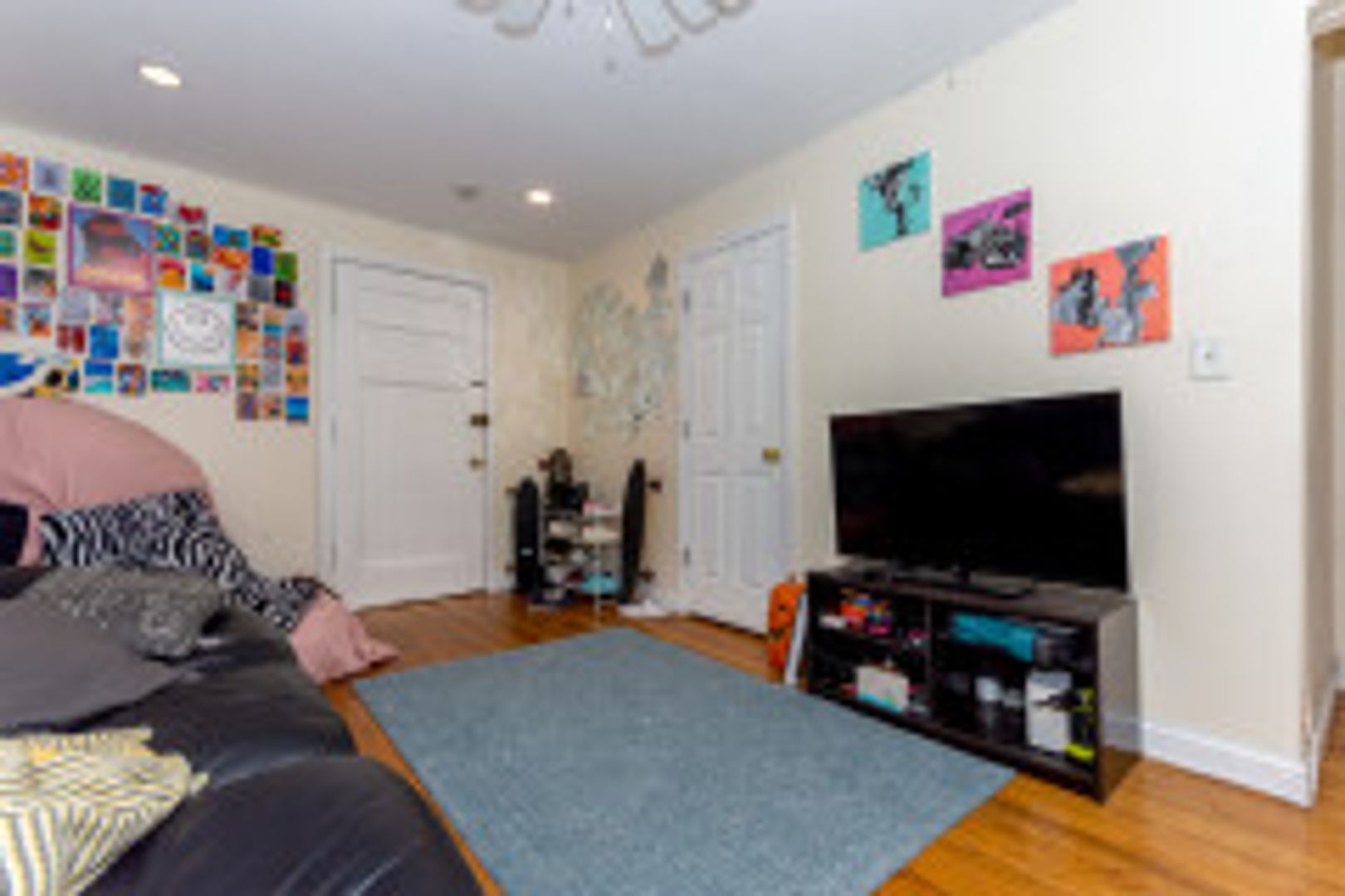 Brookline Condo: 62 Egmont St