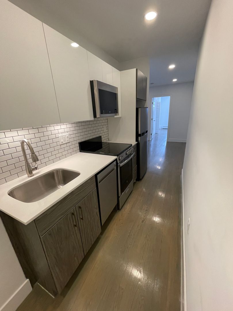 Boston Condo: 44 Joy st