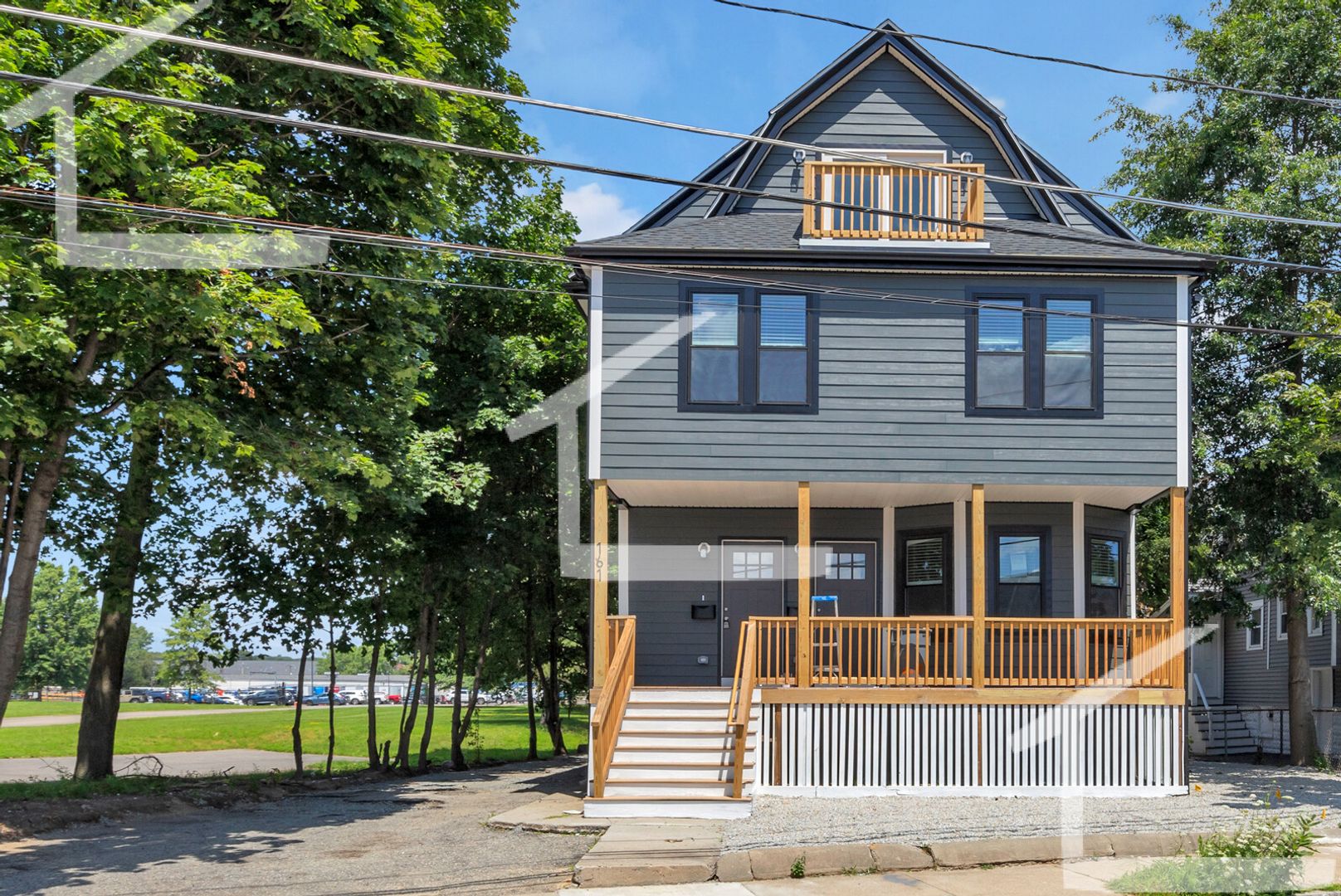 Medforf House: 157 4th st