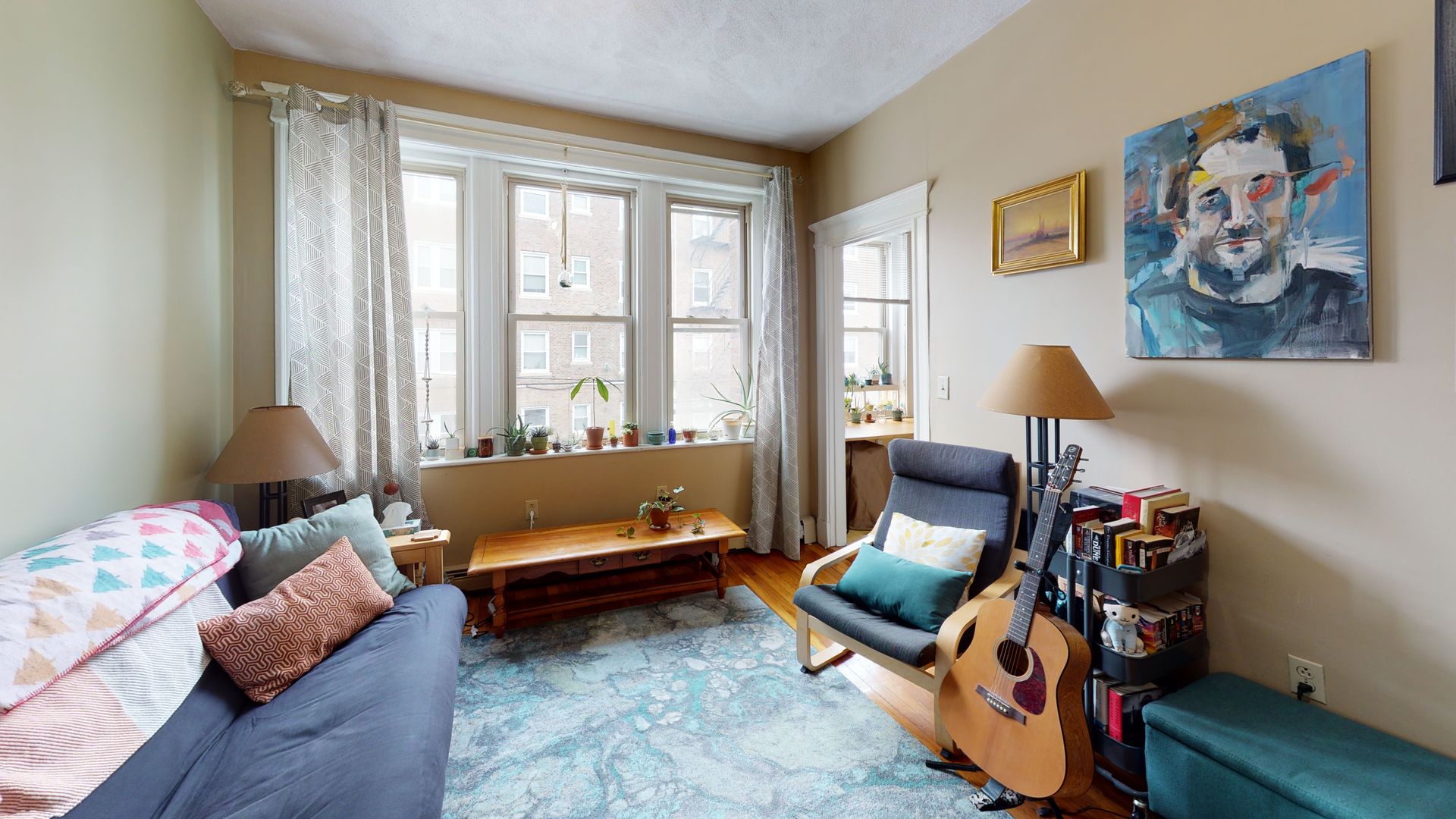 Boston Condo: 1623 Commonwealth Avenue