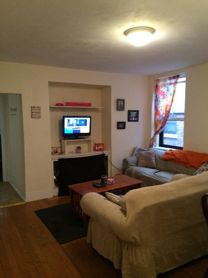 Boston Condo: 17 Aberdeen St