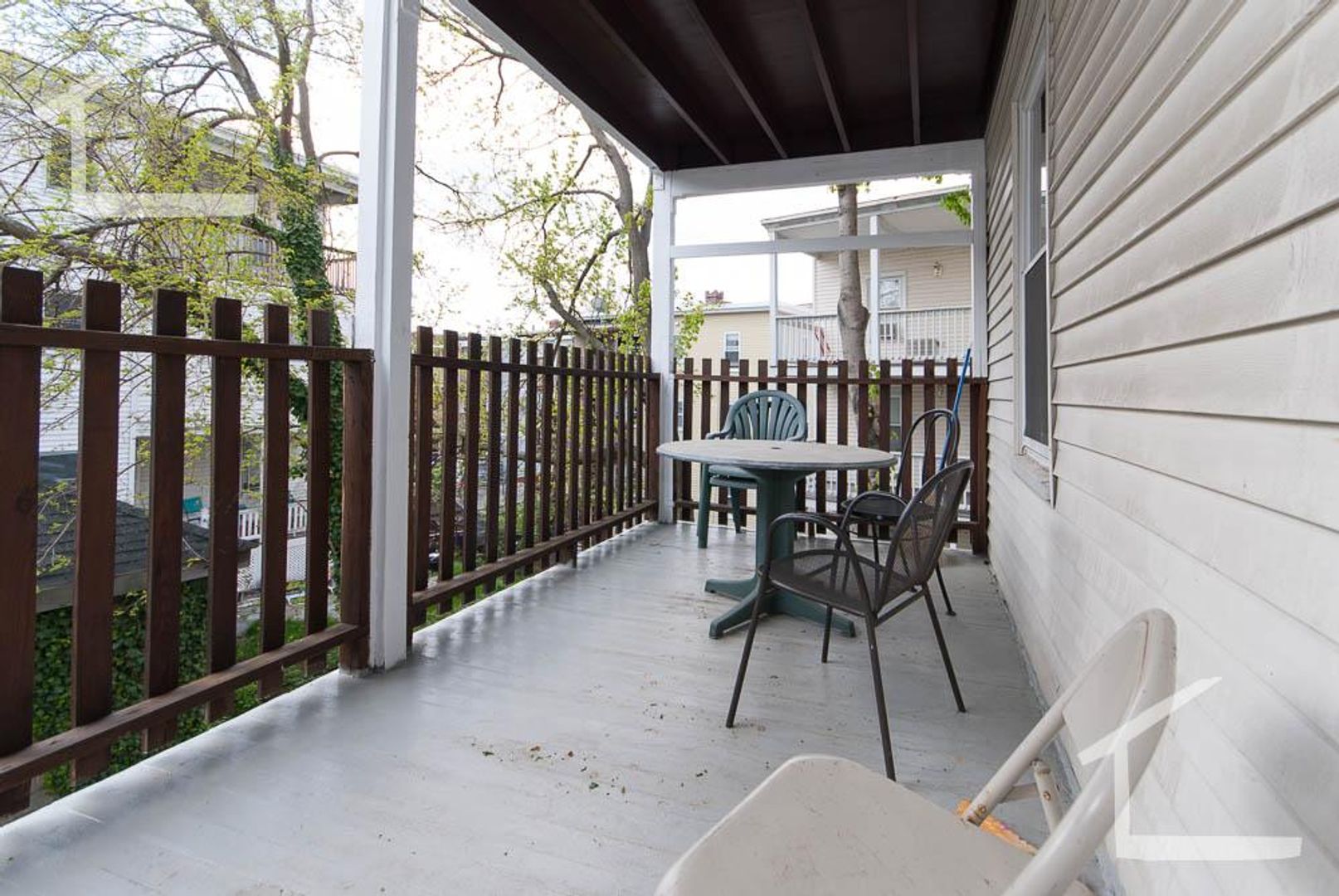 Boston (Brighton) House: 64 EEuston St