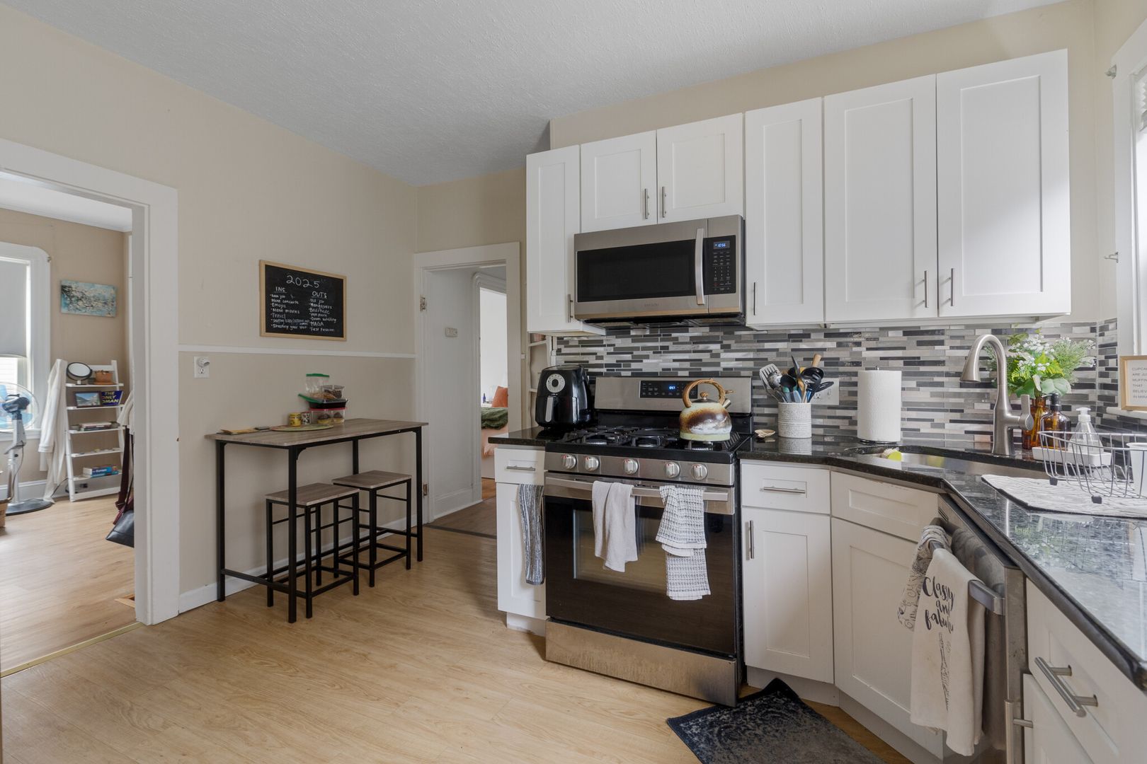 Somerville House: 19 Malvern Ave