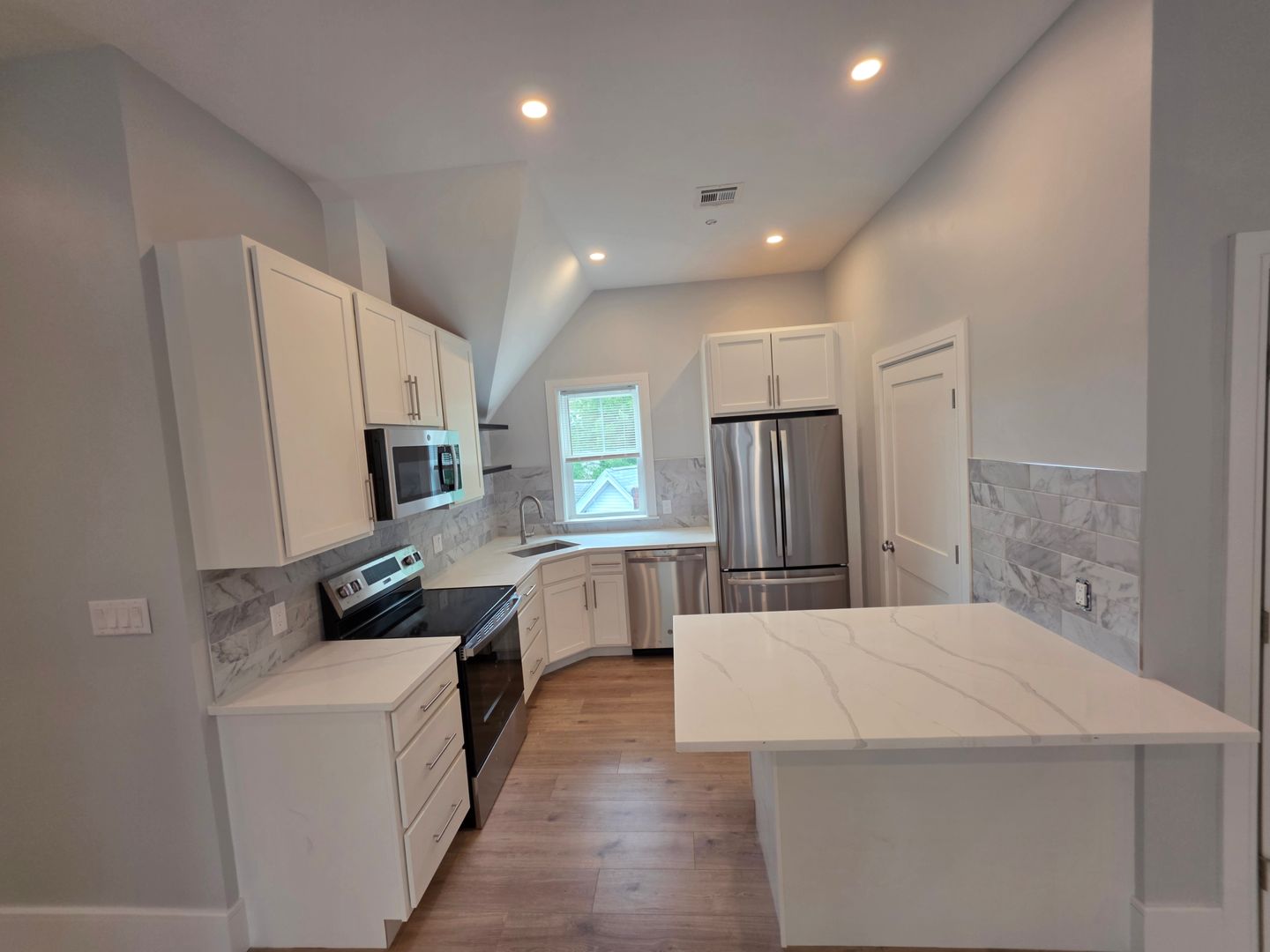 Boston Condo: 16 Holton St