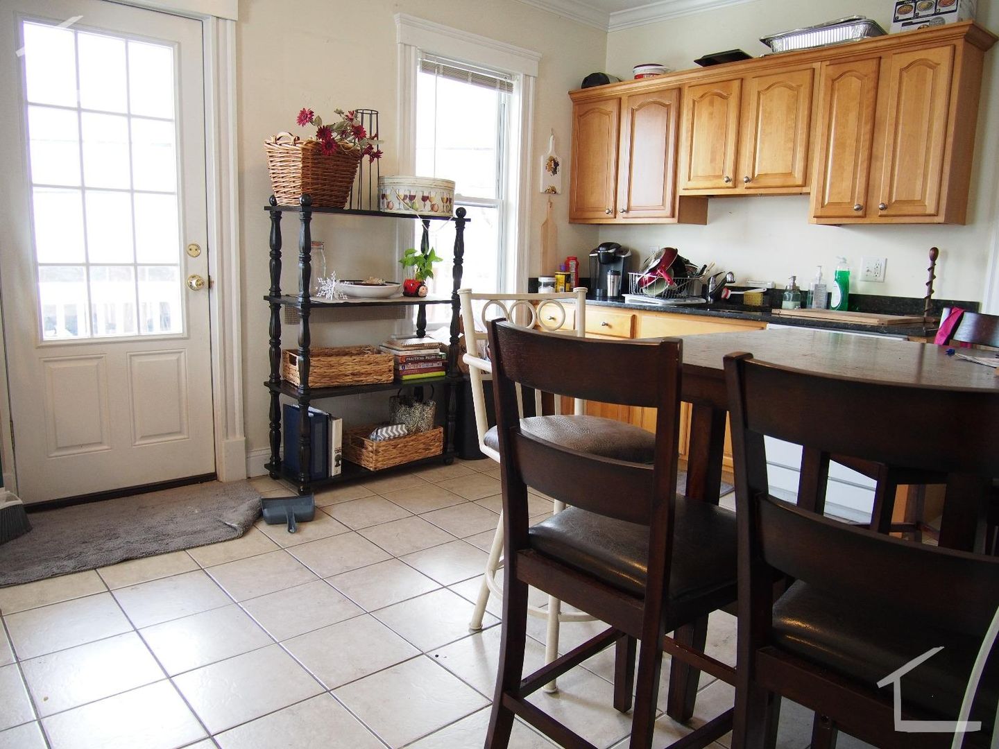 Brighton House: 52 Tremont St