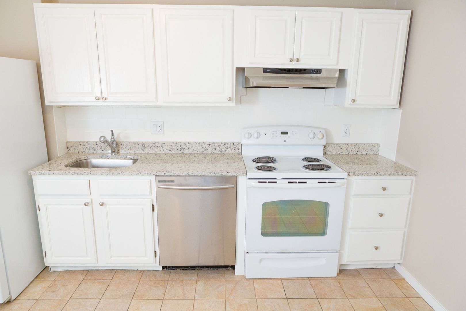 Boston Townhome: 41 Marion St