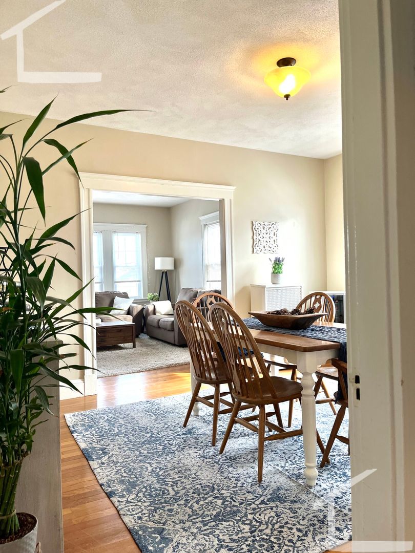 Boston House: 41 North Crescent Circuit