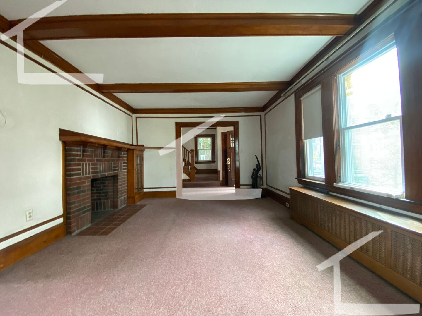 Brighton Condo: 25 Embassy Road