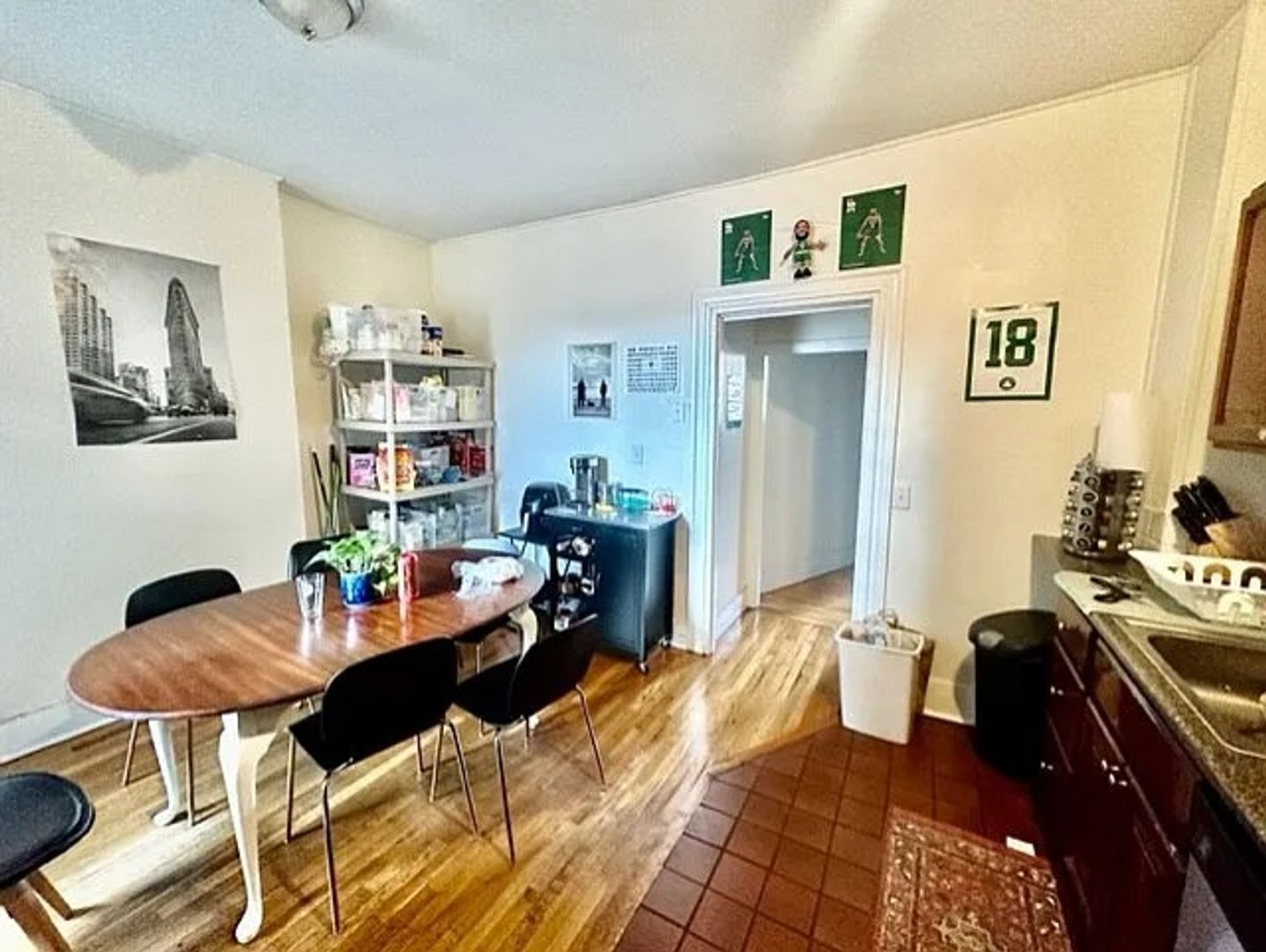 Boston Townhome: 214 Hemenway St