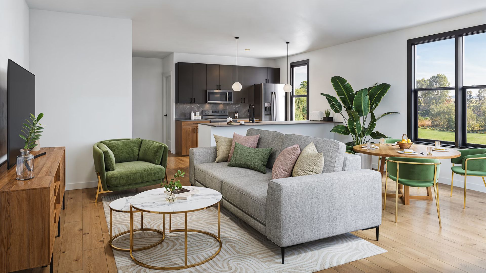 Boston Condo: 199 Gardner Place