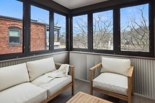 Washington Sq Area, heat, Hot Water Included, Laundry on a Site, Parking for Rent Steps from the T Stop – photo 1