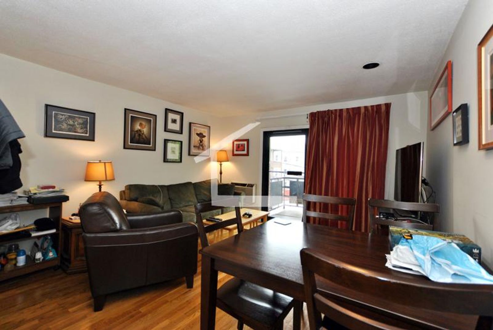 Boston Condo: 15 Euston Road
