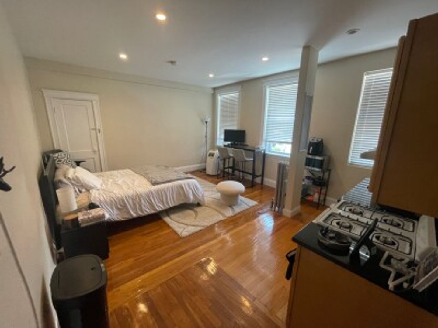 Boston Condo: 1197 Commonwealth Ave.