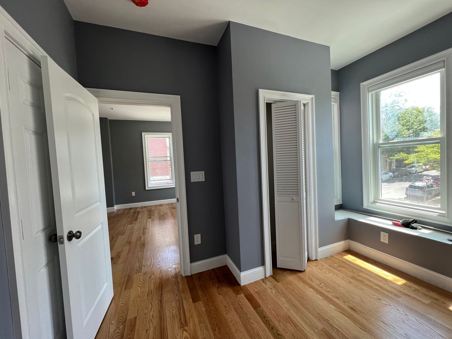 Cambridge House: 341 Cambridge St