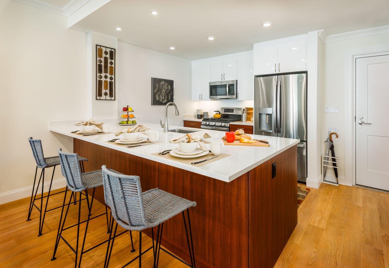 Brookline Condo: 120 Gerry Road