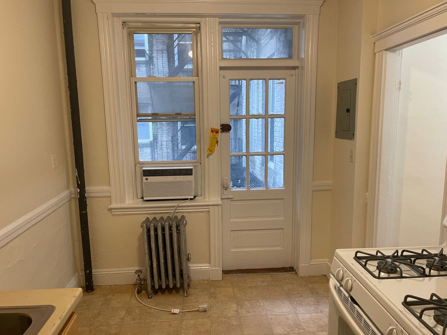 Boston House: 131 Washington st