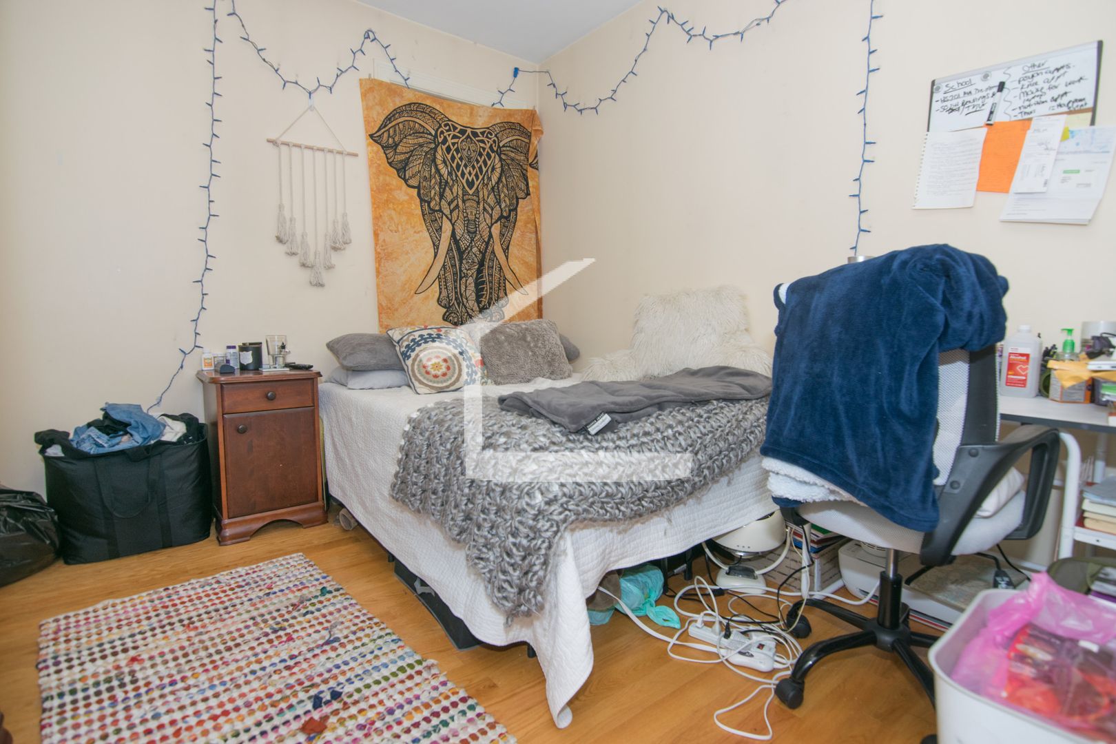 Boston Condo: 32 Pratt St