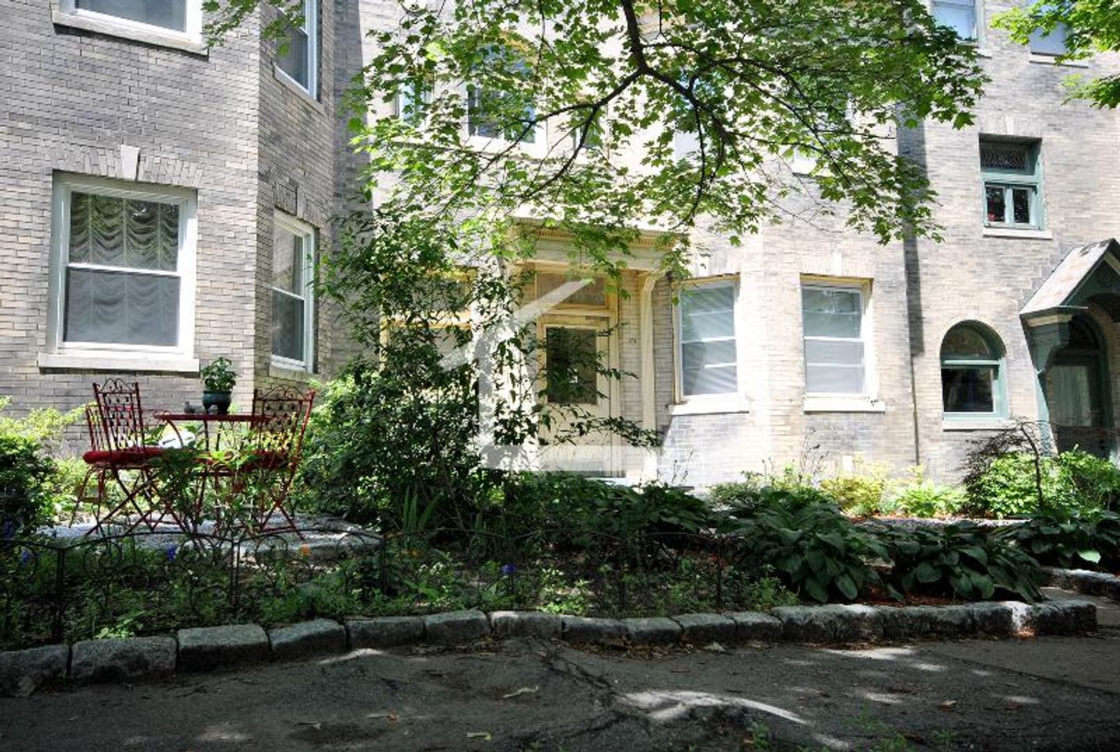 Brookline House: 39B Addington Rd.
