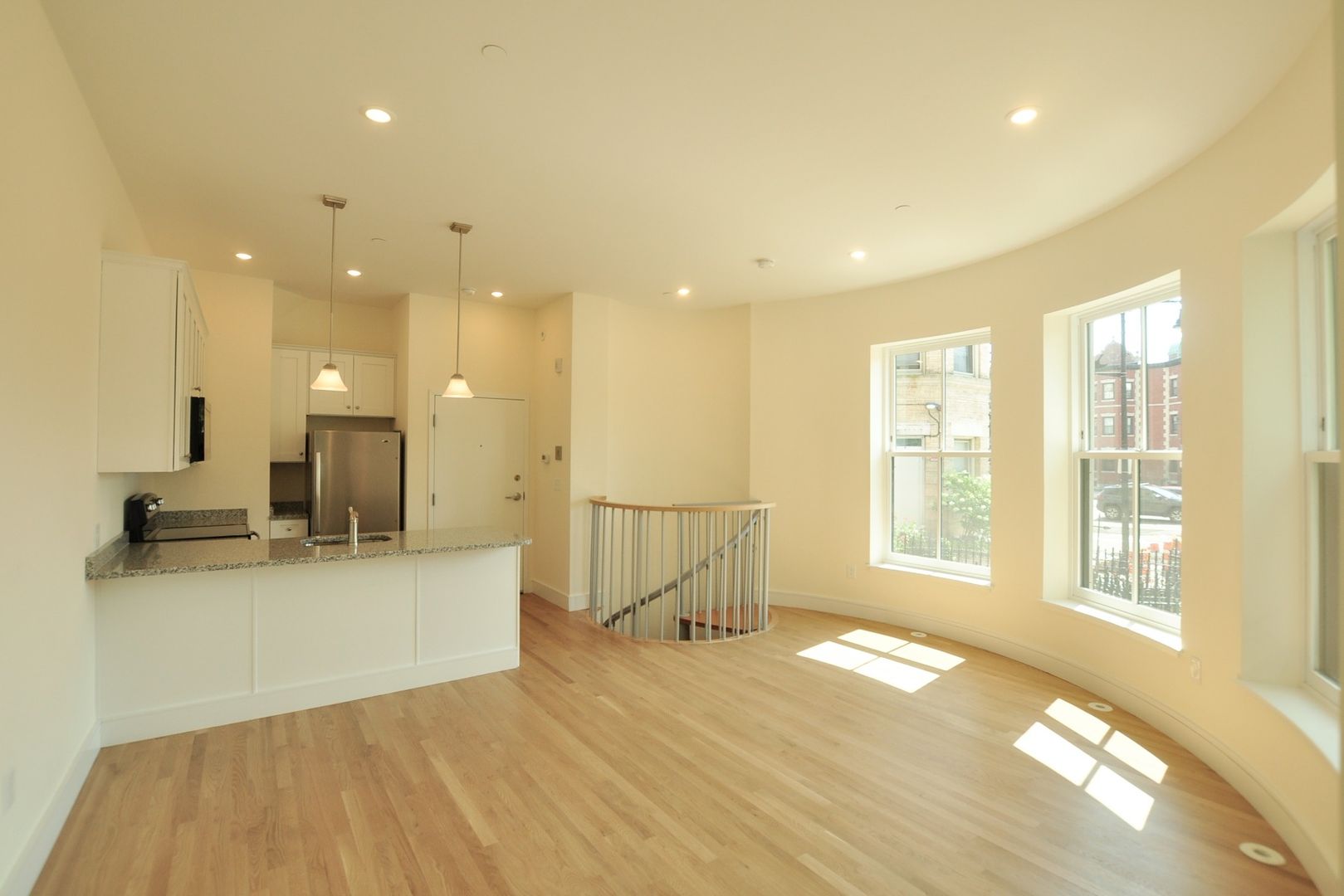 Boston Condo: 877 Beacon St