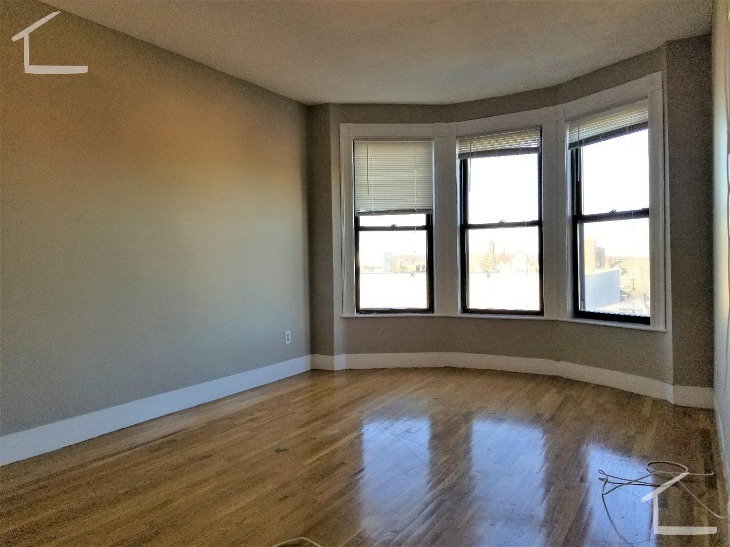 Boston Condo: 303 Washington St