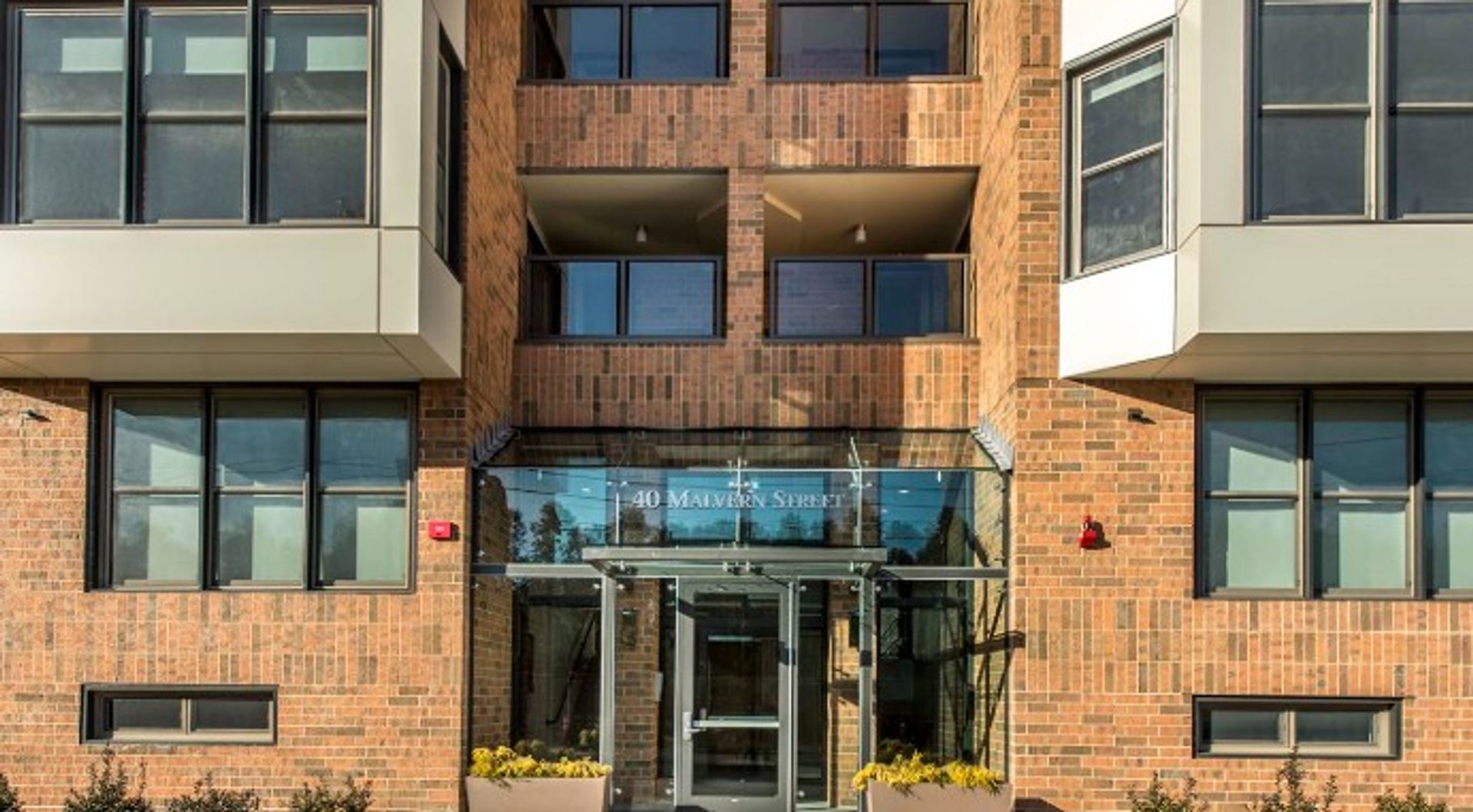 Boston House: 40B Malvern St.