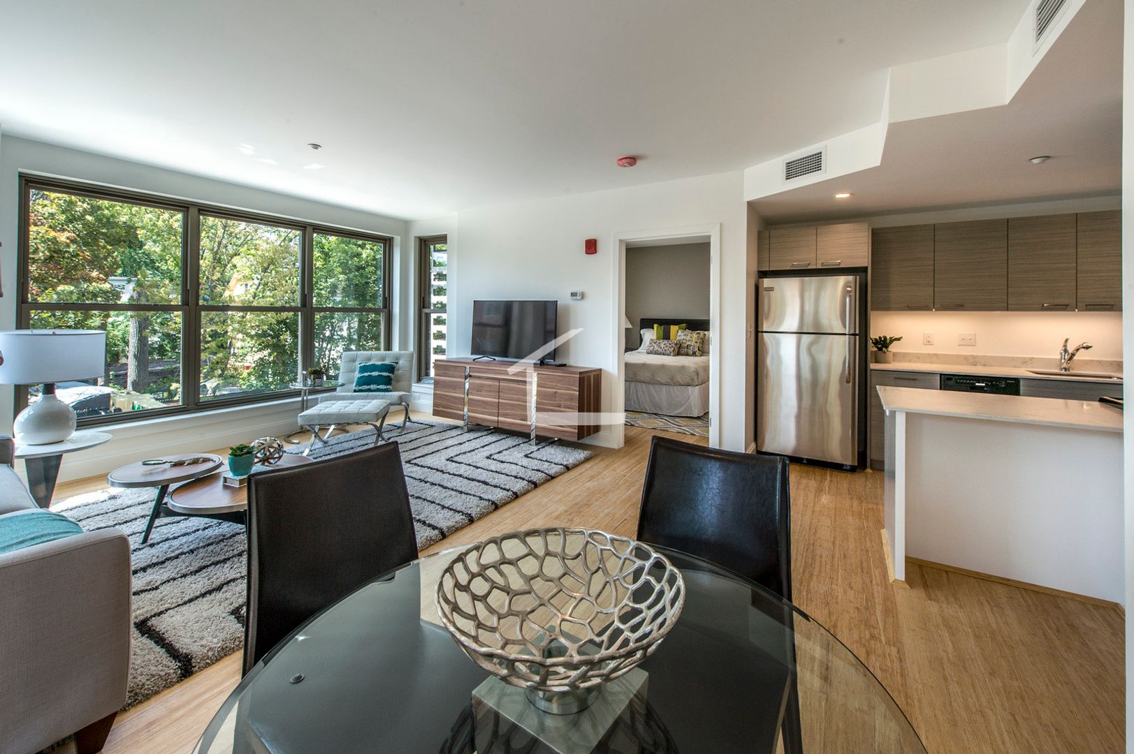 Boston Condo: 40 Malvern St