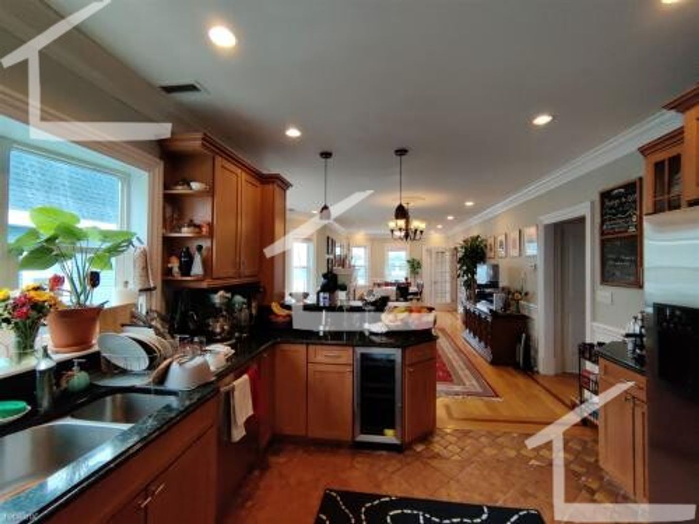 Boston Condo: 49 Hobart St.,