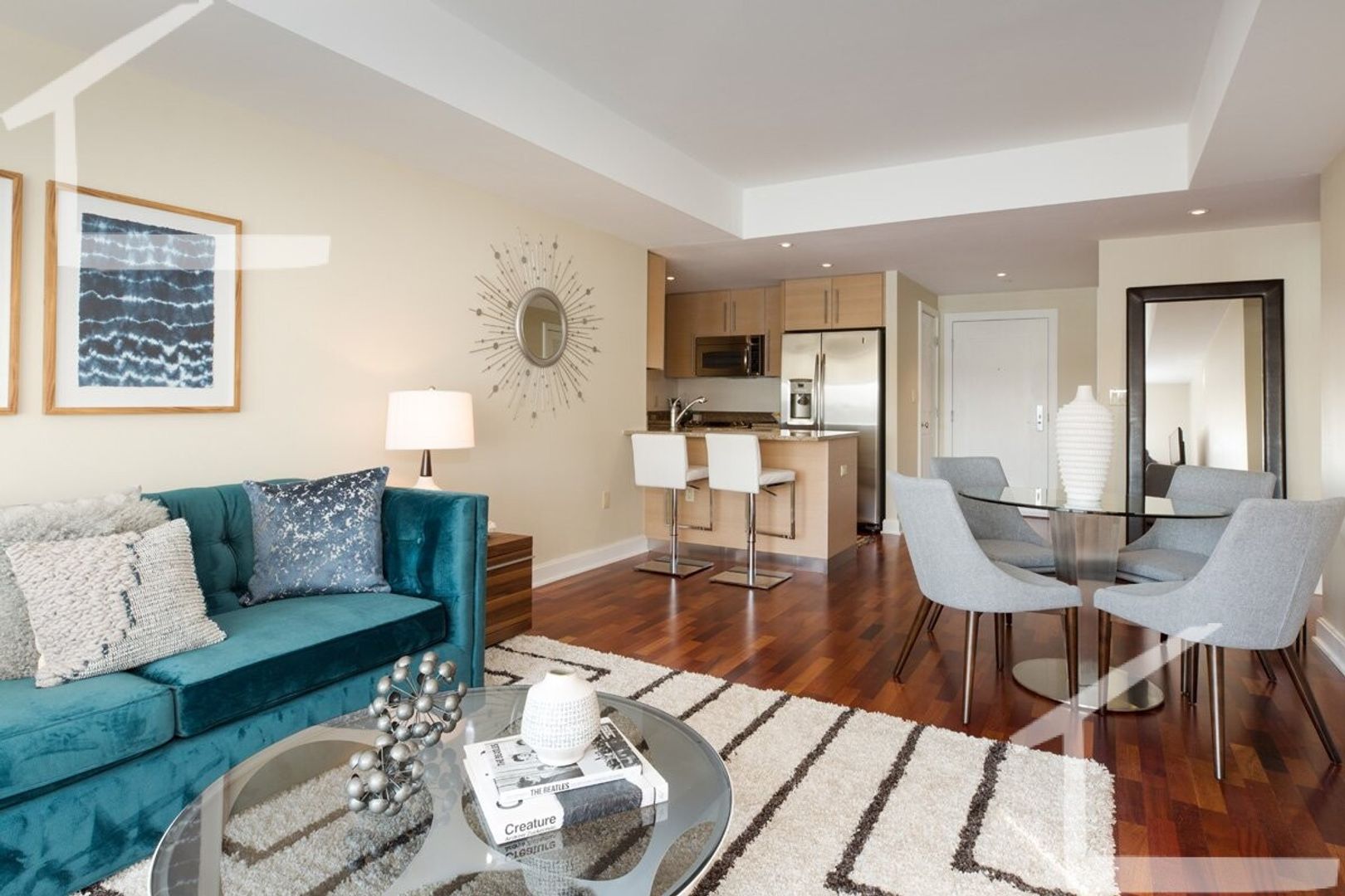 Boston House: 250 1st Ave.