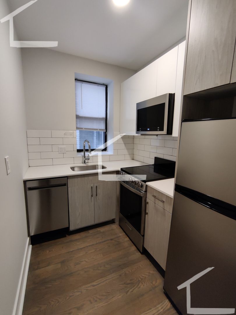 Boston Condo: 29 Peterborough St