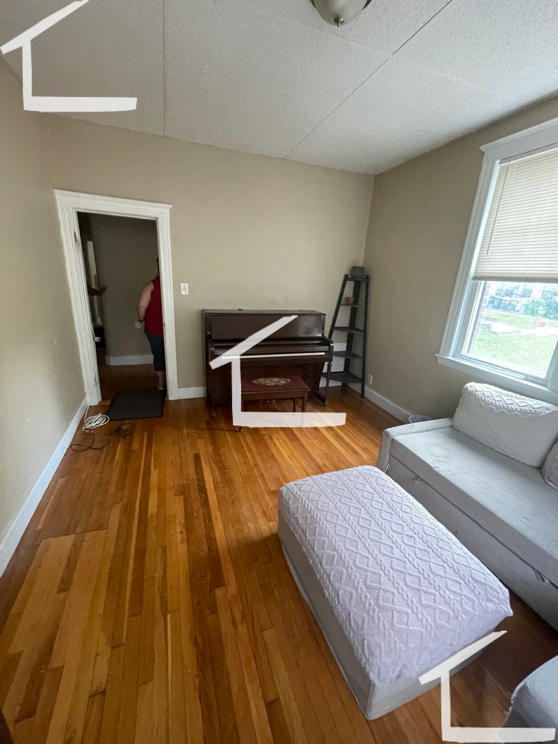 Boston Condo: 32 Sidlaw Road