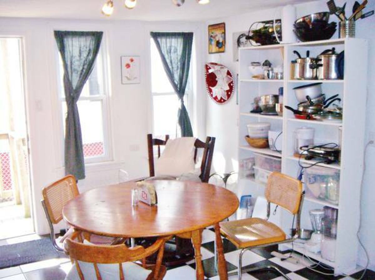 Cambridge Condo: 40 Bristol St.