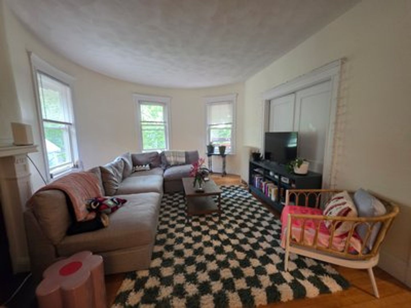Brookline Condo: 201 Rawson Rd
