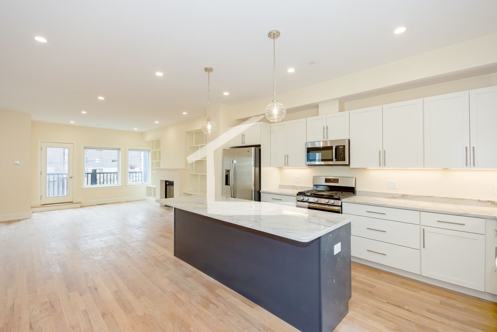 Boston House: 10 Cufflin St