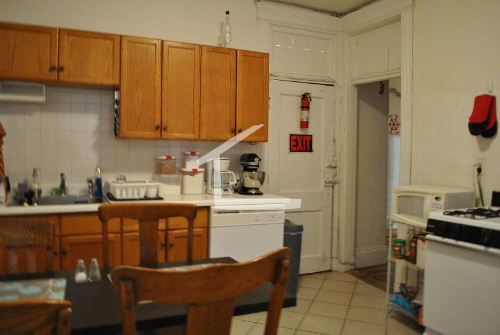 Boston House: 48 Brighton Ave #15