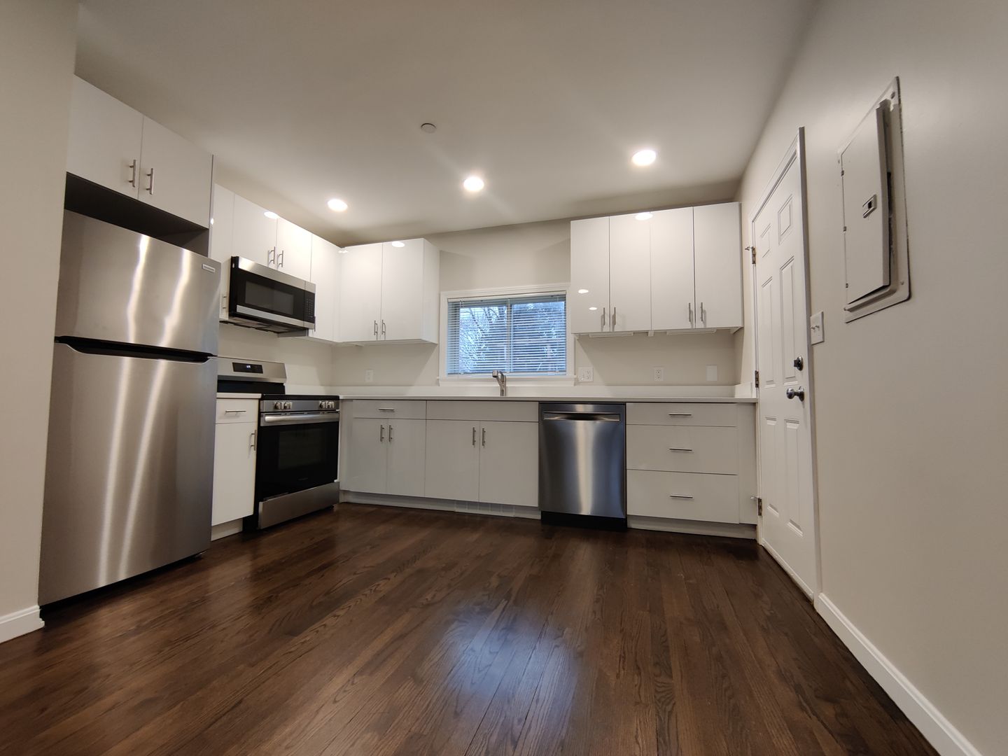 Brookline Condo: 49 Kent St