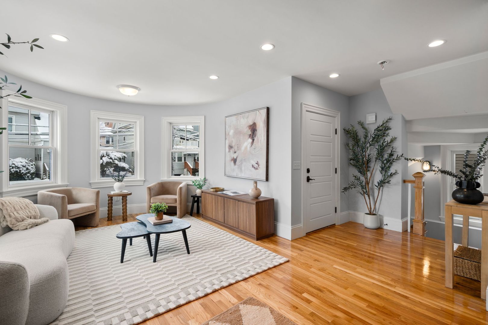 Boston House: 80 Linden St