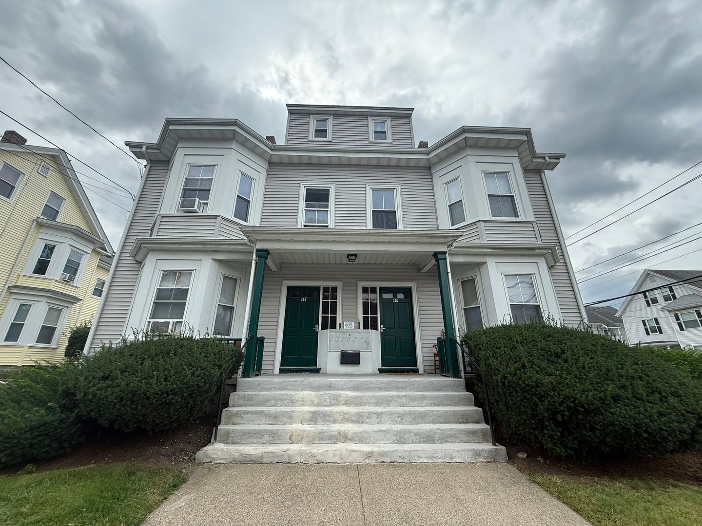 Waltham Condo: 51 Robbins Street