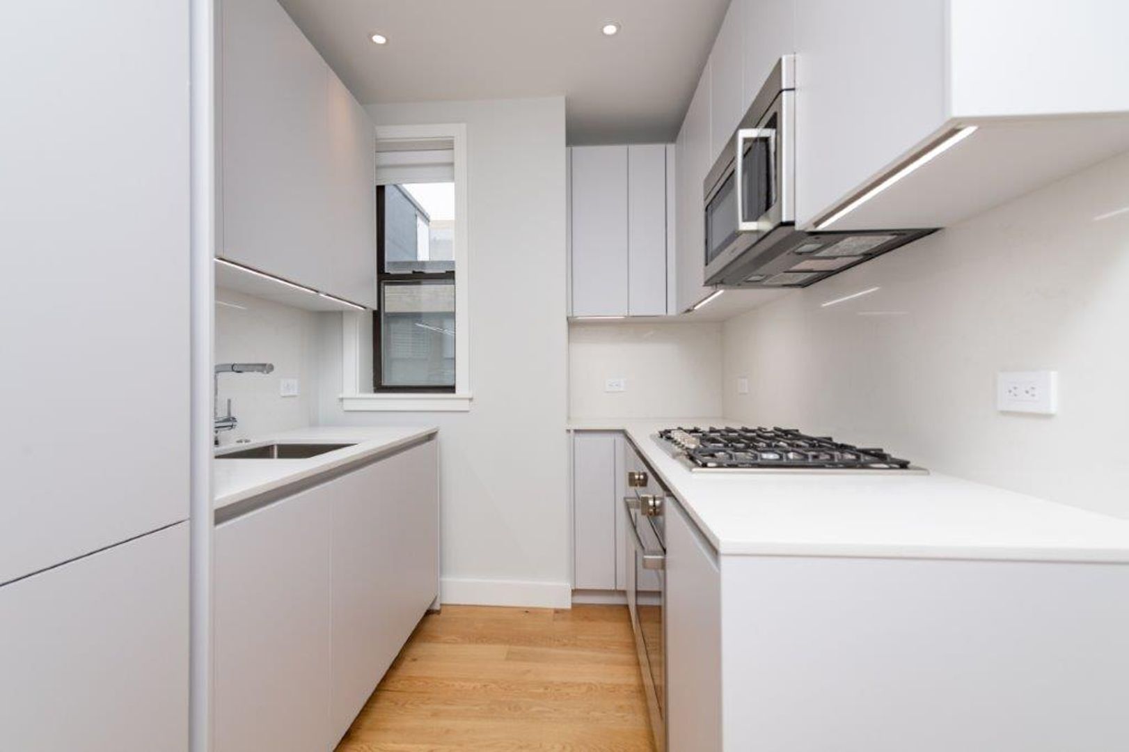 Brookline Condo: 66 Egmont St.