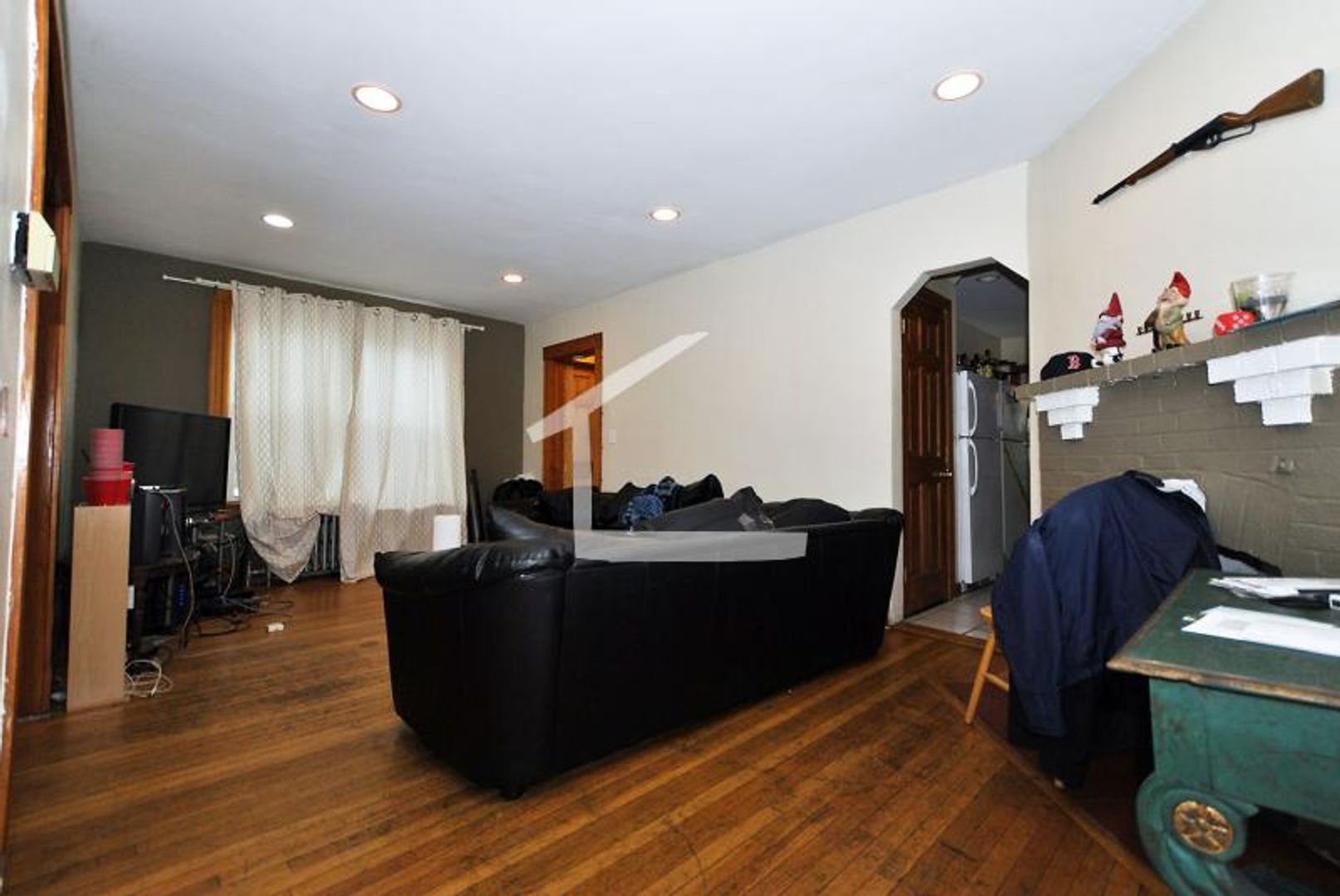 Boston Townhome: 31 South Crescent Circuit