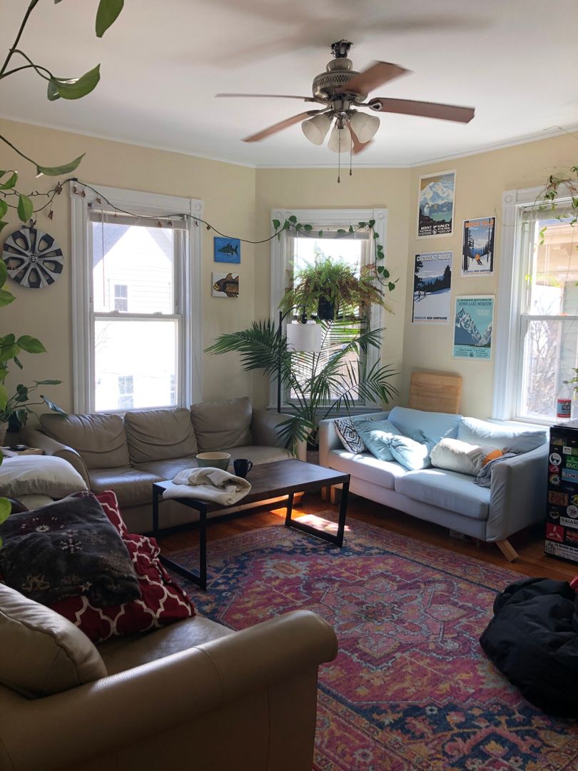 Boston Condo: 40 Cherokee St