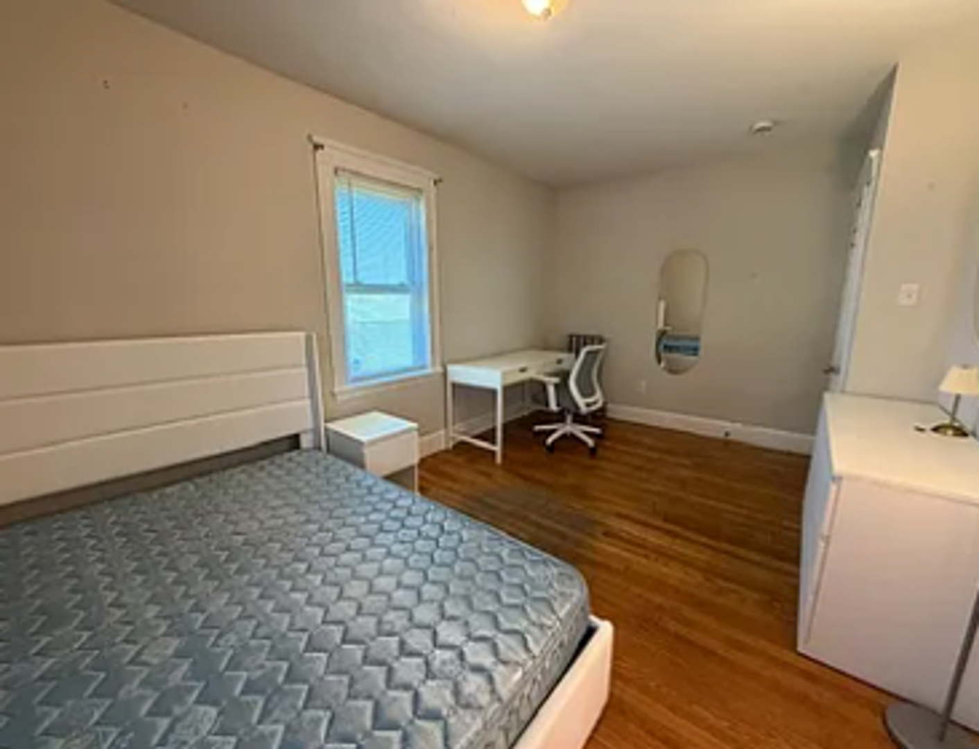 Brighton Townhome: 288 Foster St