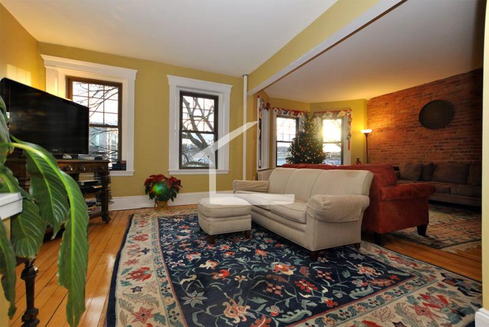 Boston Condo: 1163 Commonwealth Ave