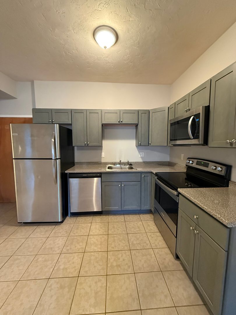 Fitchburg Condo: 11 Willow St