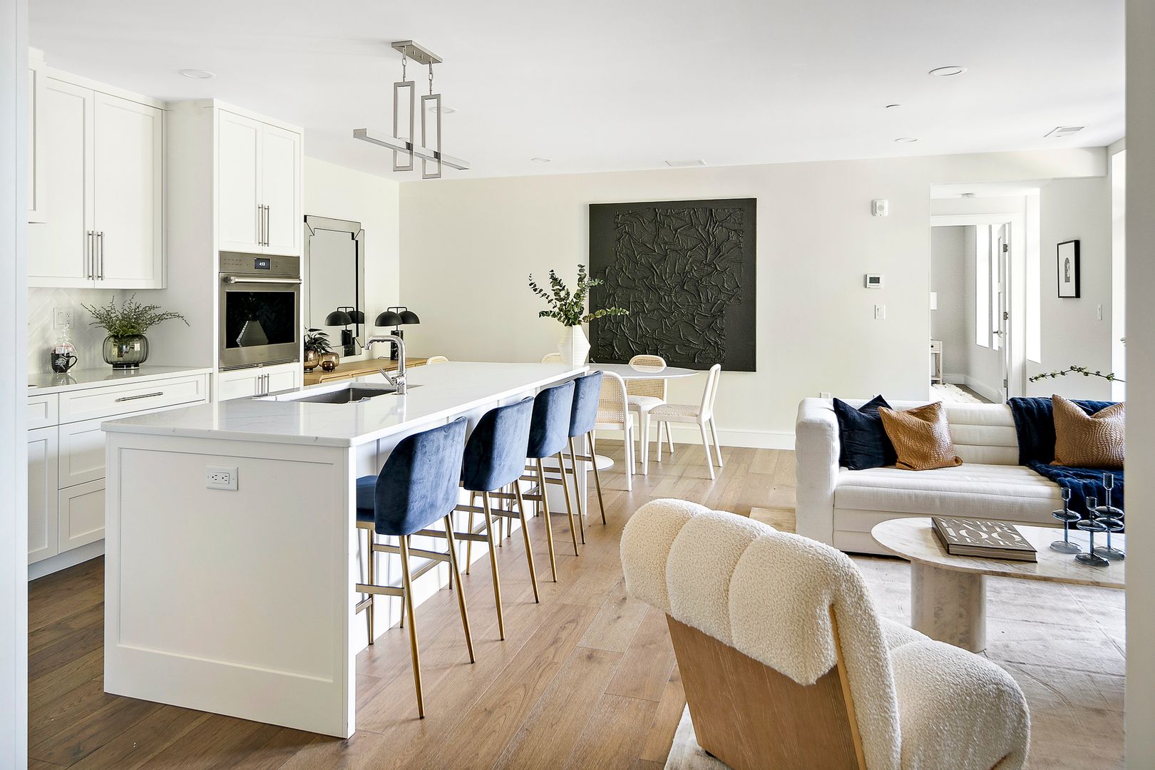 Newton Condo: 20 Kinmonth Rd