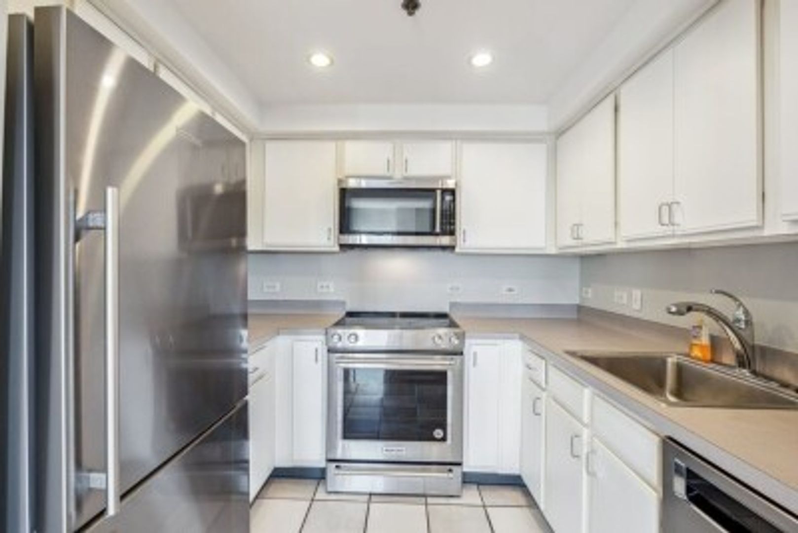 Boson Condo: 534-538 Commonwealth Ave