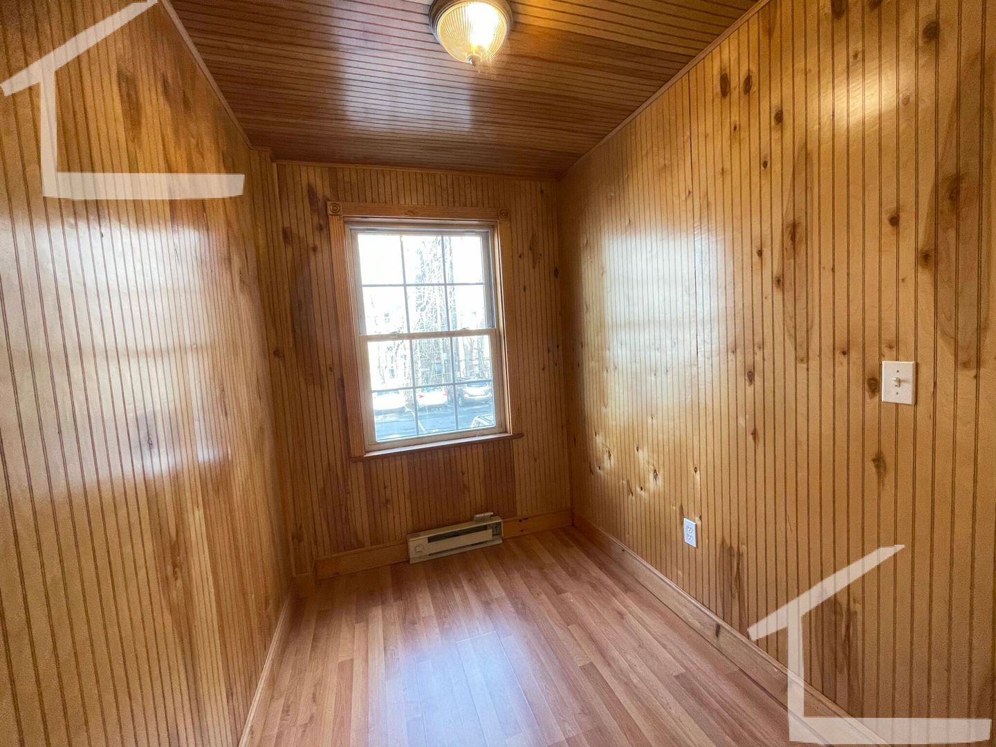 Boston House: 192 Kelton