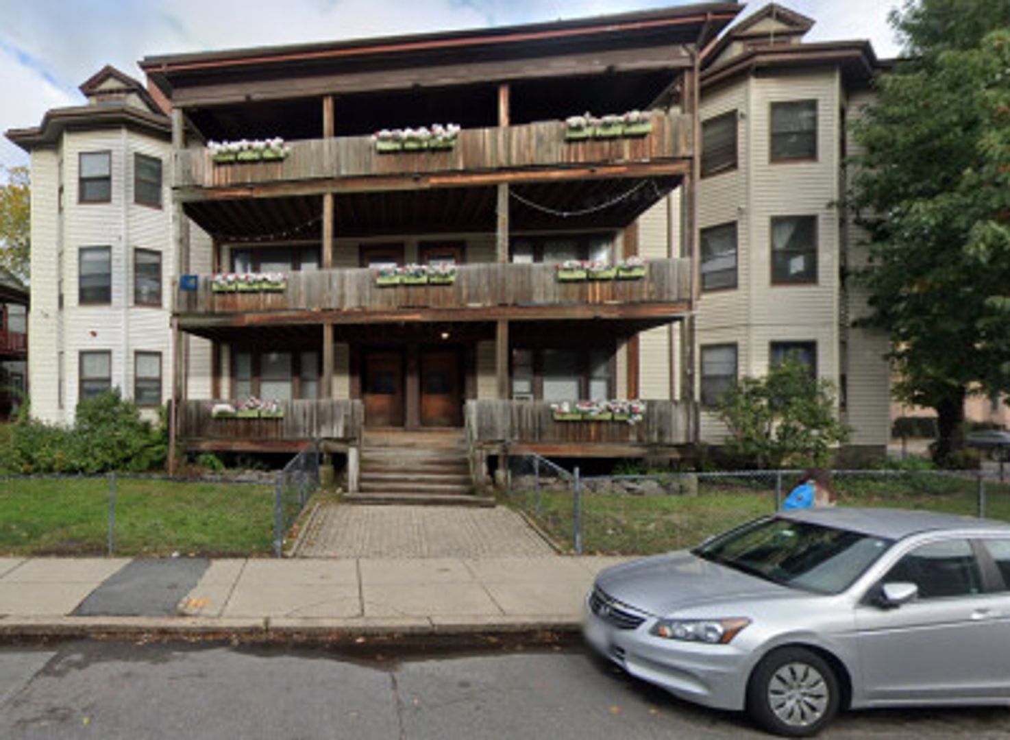 Boston Condo: 38 Linden St.