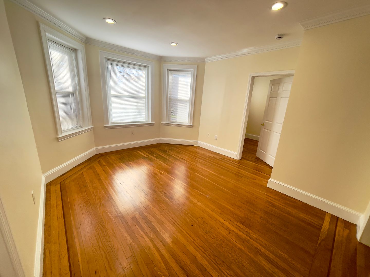 Brookline House: 73 Thatcher St