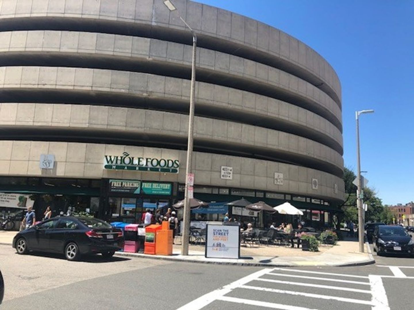 Boston House: 39 Hemenway St.